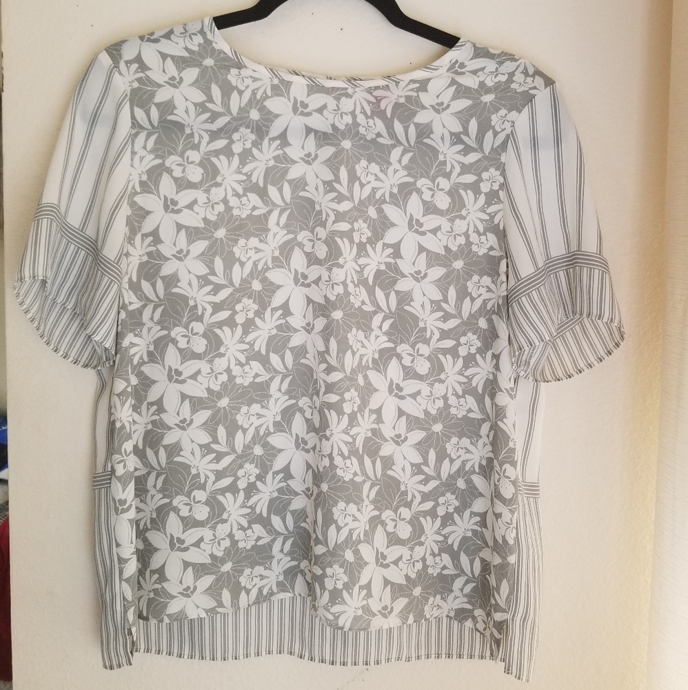 Vince Camuto blouse